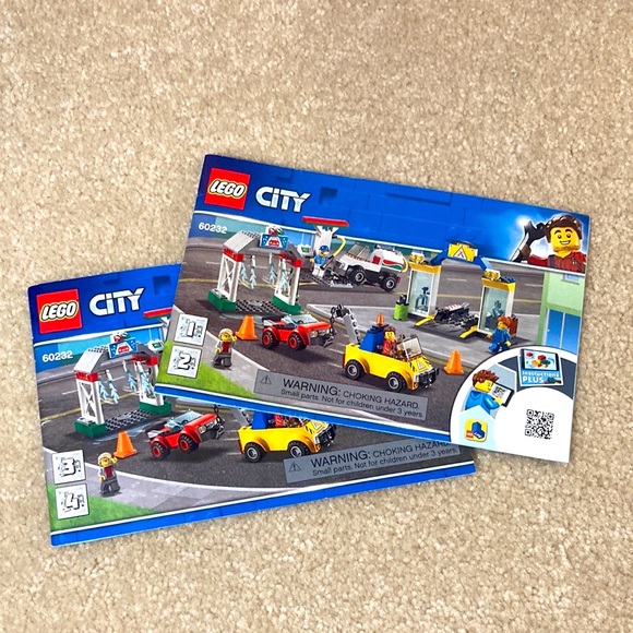 Lego Garage Center - 60232 retired - Picture 4 of 5